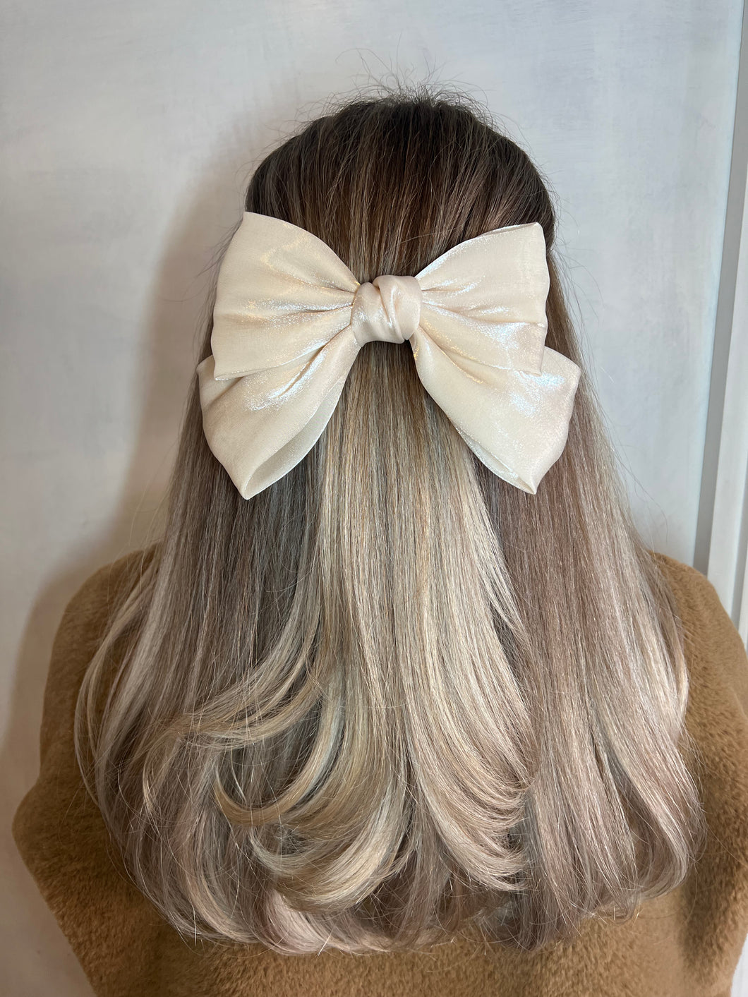 The Felicity Bow - Beige